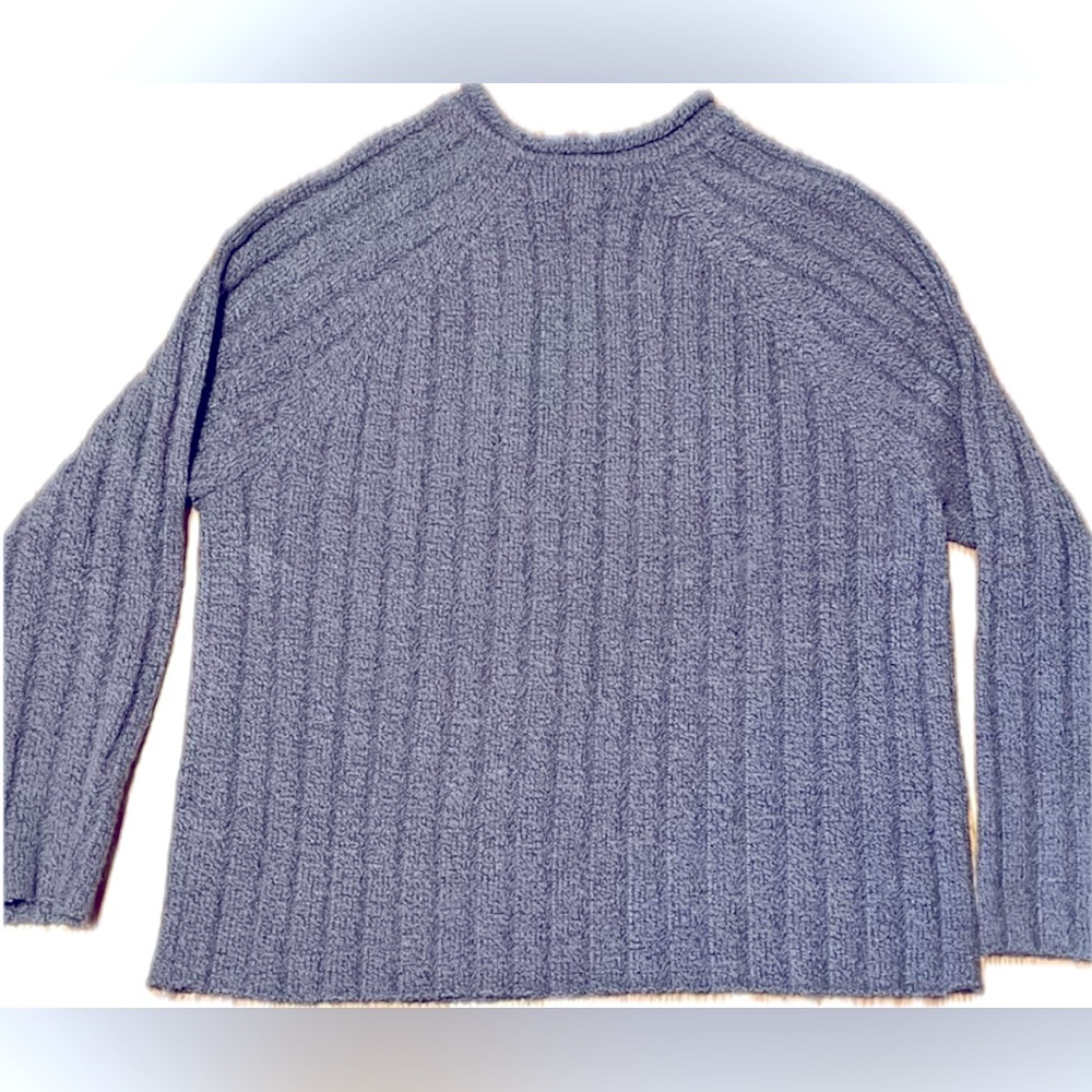 Carolyn Taylor Ribbed Crew Neck Sweater. Excellent condition. Women’s Size Large